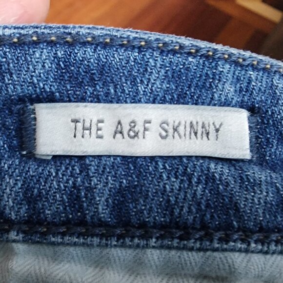 Abercrombie & Fitch "The A&F Skinny" Low Rise Jeans Size 27/4S - Picture 7 of 16